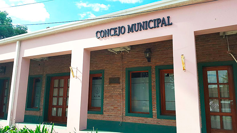 Con más de cuarenta puntos en el orden del día, el concejo sesionó y aprobó entre otros proyectos,  la actualización de la tarifa de agua potable